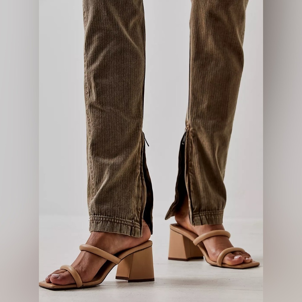 FREE PEOPLE Parker Double Strap Tan Block Heel Sandals Shoes Size 39.5 or 9US - Picture 6 of 12